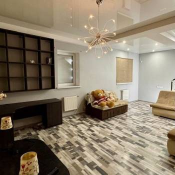 Сдается 2-х комнатная квартира, 73 м²