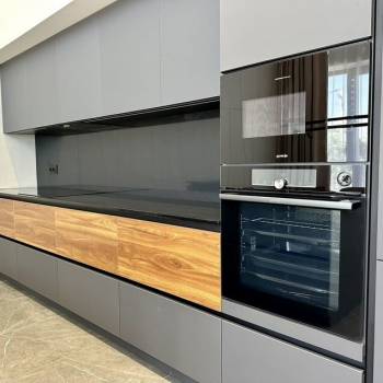 Продается Дом, 215 м²