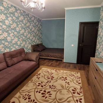 Сдается 1-комнатная квартира, 42 м²