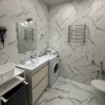 Продается 1-комнатная квартира, 41 м²