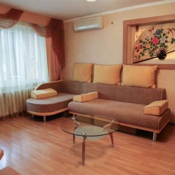 Сдается 2-х комнатная квартира, 60 м²