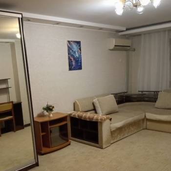 Продается 1-комнатная квартира, 41 м²