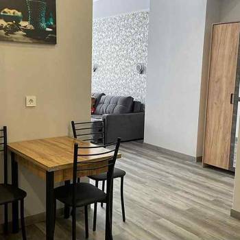 Сдается 1-комнатная квартира, 42 м²