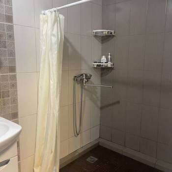 Сдается 1-комнатная квартира, 49 м²