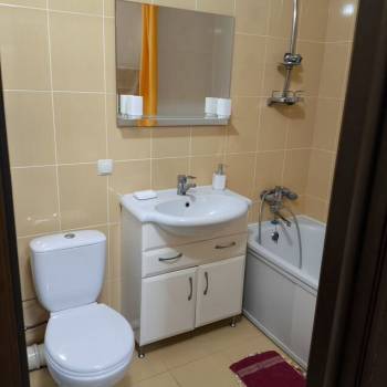 Сдается 1-комнатная квартира, 42 м²