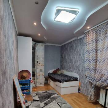 Продается Многокомнатная квартира, 106 м²