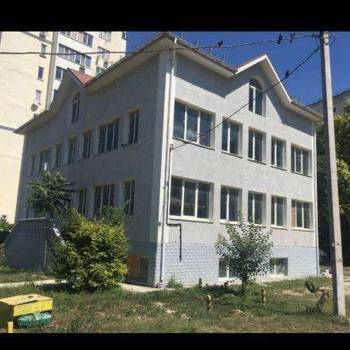 Продается Нежилое помещение, 825 м²