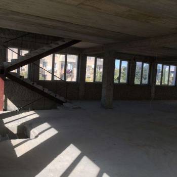 Продается Нежилое помещение, 825 м²