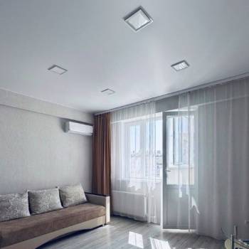 Продается 1-комнатная квартира, 42 м²