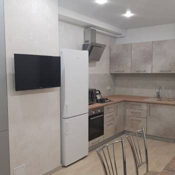 Сдается 1-комнатная квартира, 51 м²