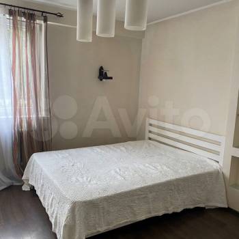 Сдается 2-х комнатная квартира, 64 м²