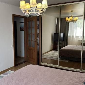 Сдается Многокомнатная квартира, 80 м²