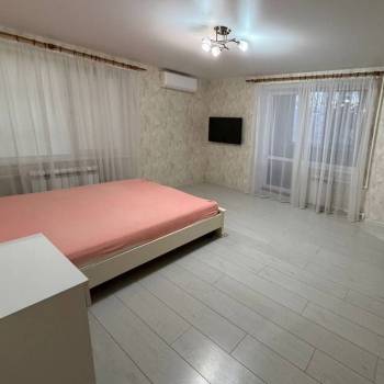 Продается 1-комнатная квартира, 40 м²