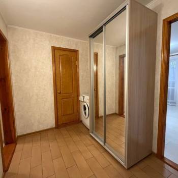 Продается 1-комнатная квартира, 40 м²