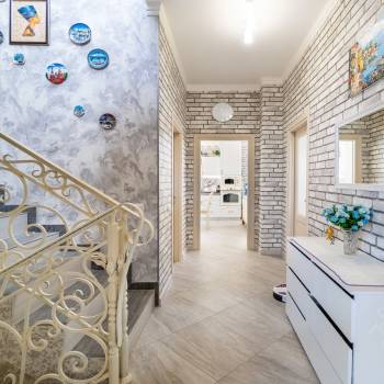 Продается Дом, 210 м²