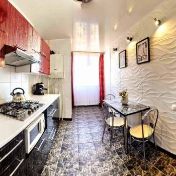 Сдается 1-комнатная квартира, 49 м²