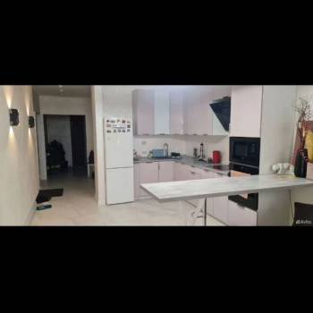 Продается 3-х комнатная квартира, 192 м²