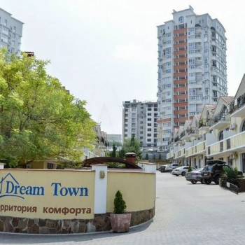 Продается 3-х комнатная квартира, 192 м²