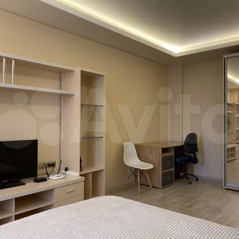 Сдается 1-комнатная квартира, 42 м²
