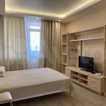 Сдается 1-комнатная квартира, 42 м²
