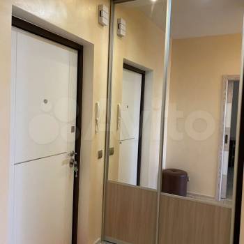 Сдается 1-комнатная квартира, 42 м²