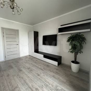 Сдается 1-комнатная квартира, 50,5 м²