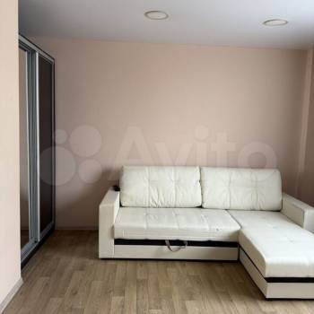 Сдается 1-комнатная квартира, 40 м²