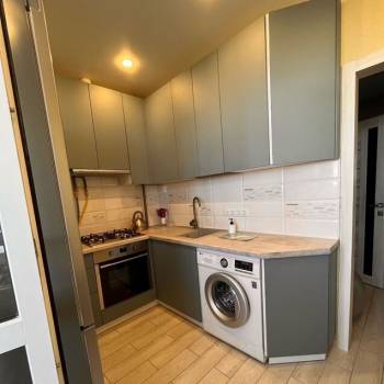 Продается 1-комнатная квартира, 37 м²