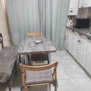 Сдается 1-комнатная квартира, 40 м²