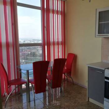 Сдается 1-комнатная квартира, 42 м²