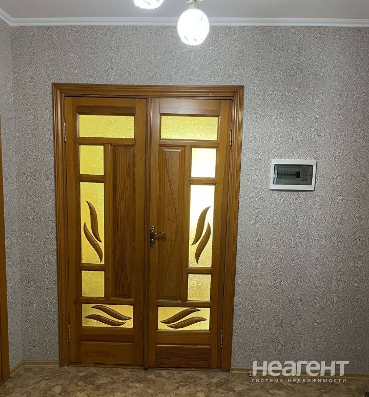 Сдаю 1-комнатную к, Победа, ул. Генерала Мельника