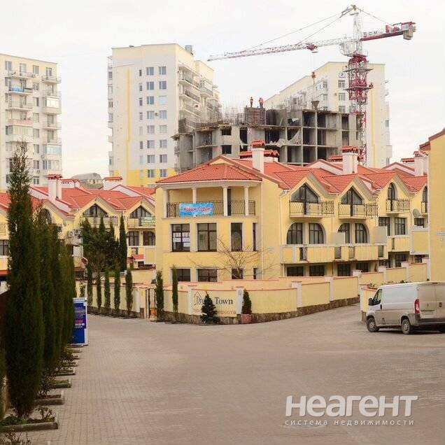 Продаю евро 3-х комн. квартиру, ЖК Dream Town, ул. Степаняна