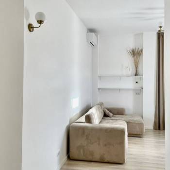 Сдается 1-комнатная квартира, 55 м²