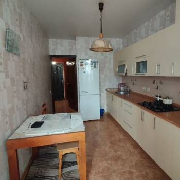 Продается 1-комнатная квартира, 41 м²