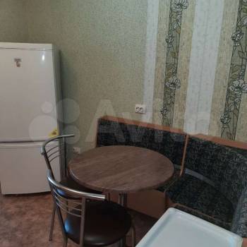 Сдается 1-комнатная квартира, 45 м²