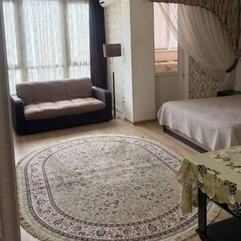 Продается 1-комнатная квартира, 52 м²