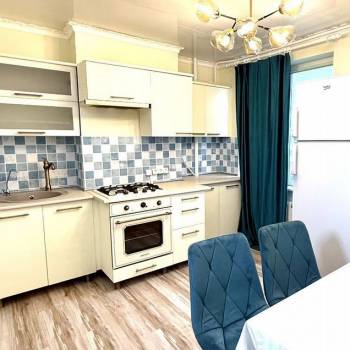 Продается 1-комнатная квартира, 40,5 м²