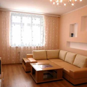 Сдается 1-комнатная квартира, 70 м²