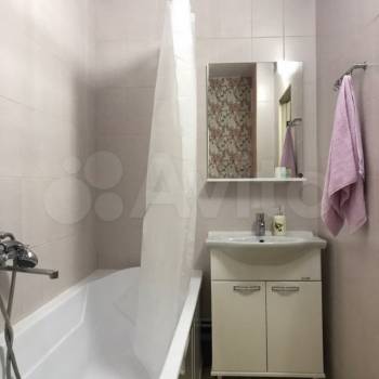 Продается 1-комнатная квартира, 40 м²