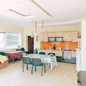 Сдается Дом, 275 м²