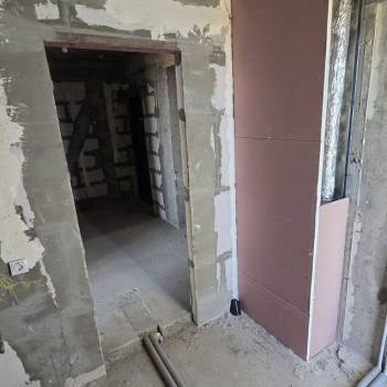 Продается 1-комнатная квартира, 53 м²