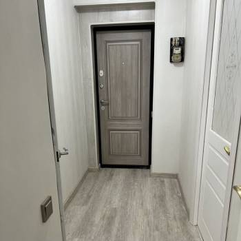 Продается 1-комнатная квартира, 30 м²