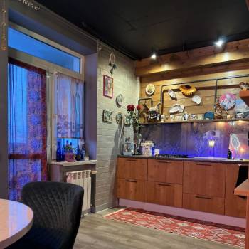 Продается Многокомнатная квартира, 140 м²