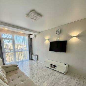 Продается 1-комнатная квартира, 42 м²