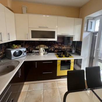 Продается 2-х комнатная квартира, 59 м²