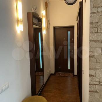 Сдается 1-комнатная квартира, 52 м²