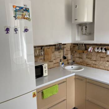 Сдается 1-комнатная квартира, 52 м²