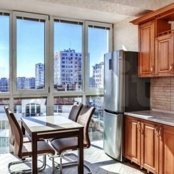 Сдается 1-комнатная квартира, 42 м²