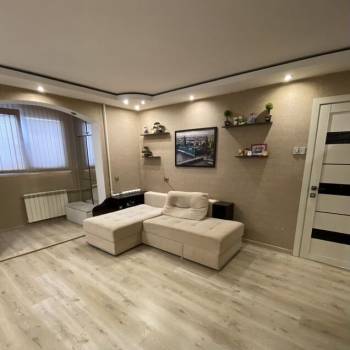 Продается 2-х комнатная квартира, 58 м²