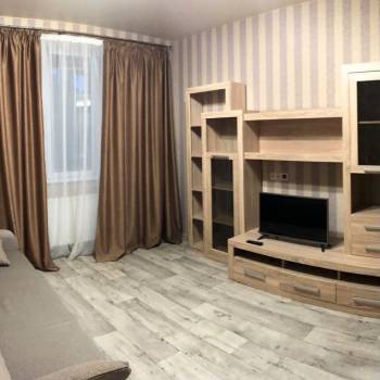 Продается 1-комнатная квартира, 40 м²